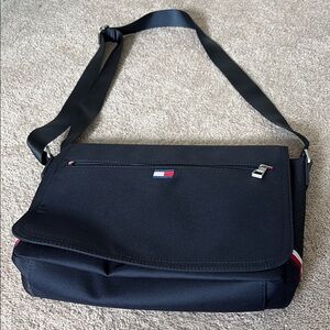Tommy Hilfiger Blue Messenger Bag